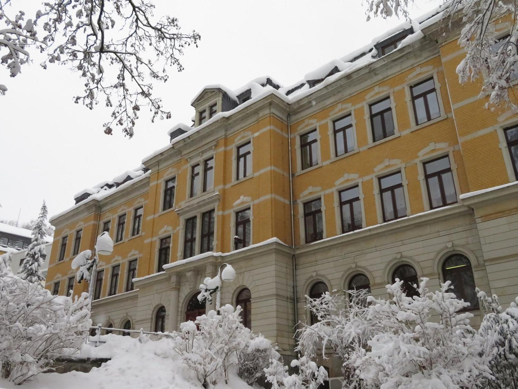 Saechsisches Gemeinschafts-Diakonissenhaus Zion E. V. Aue  Exterior foto